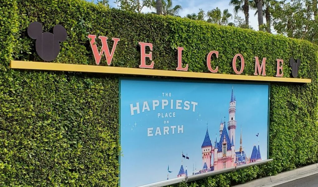 disney welcome sign from tram ride area